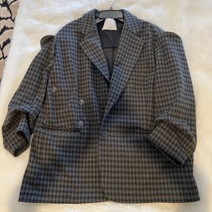 Like new “Liam” blazer by Tibi sz xs. No defects.